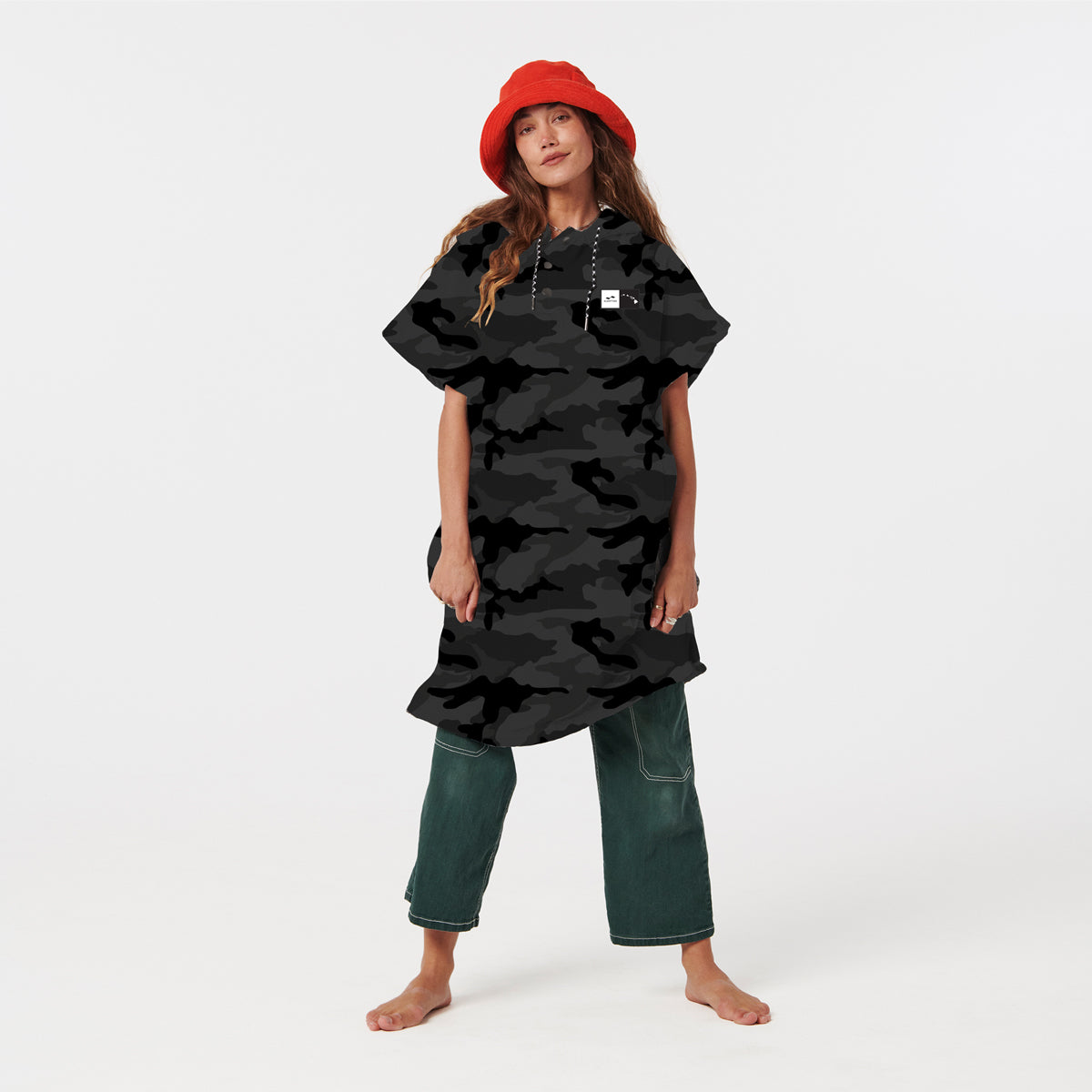 【今期AW試着のみ】OHGA BOWTIE PONCHO 千鳥 Ala Wai Swim Team Performance Quick-Dry Changing Poncho | Claymore