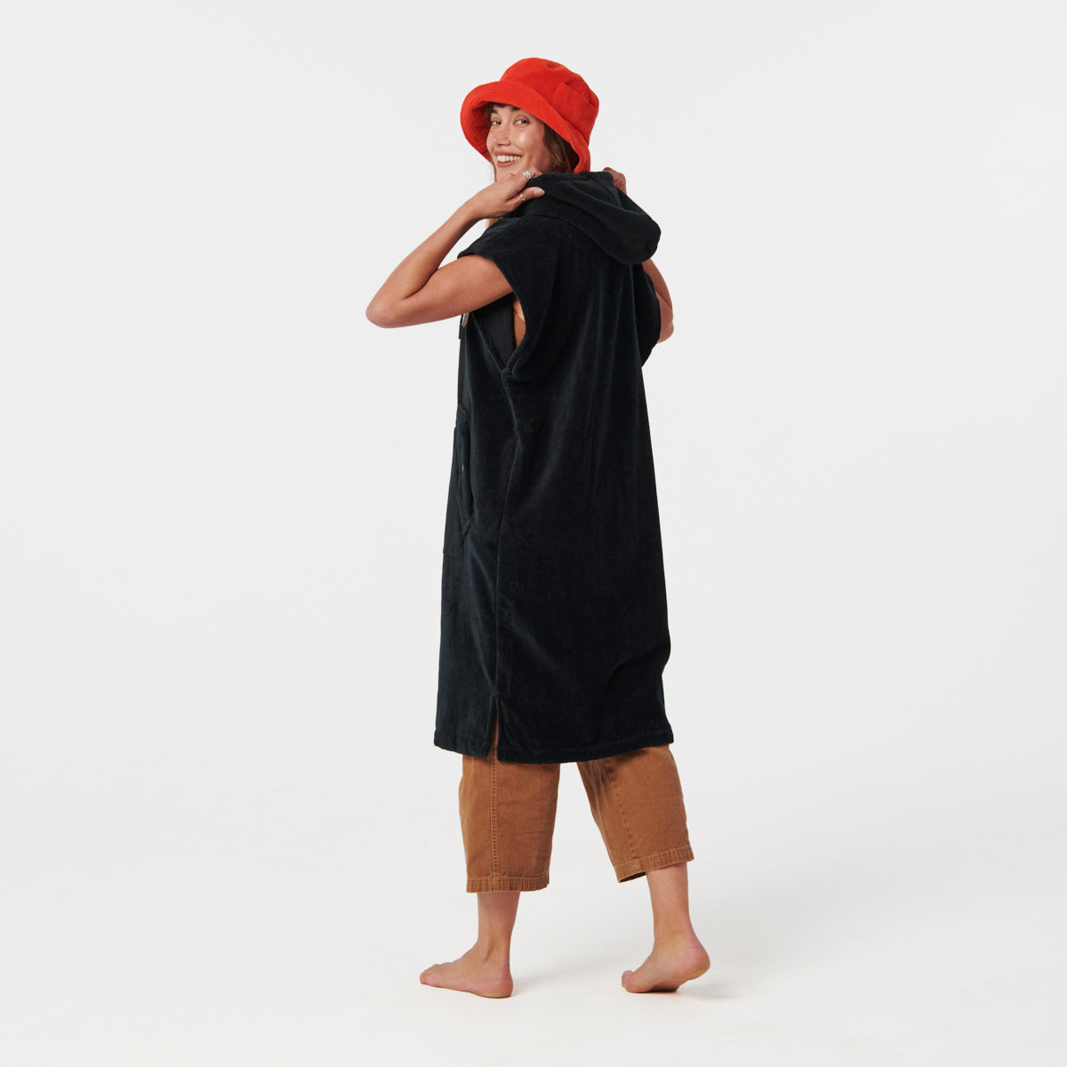 The Digs Changing Poncho in Black - Slowtide Image 7