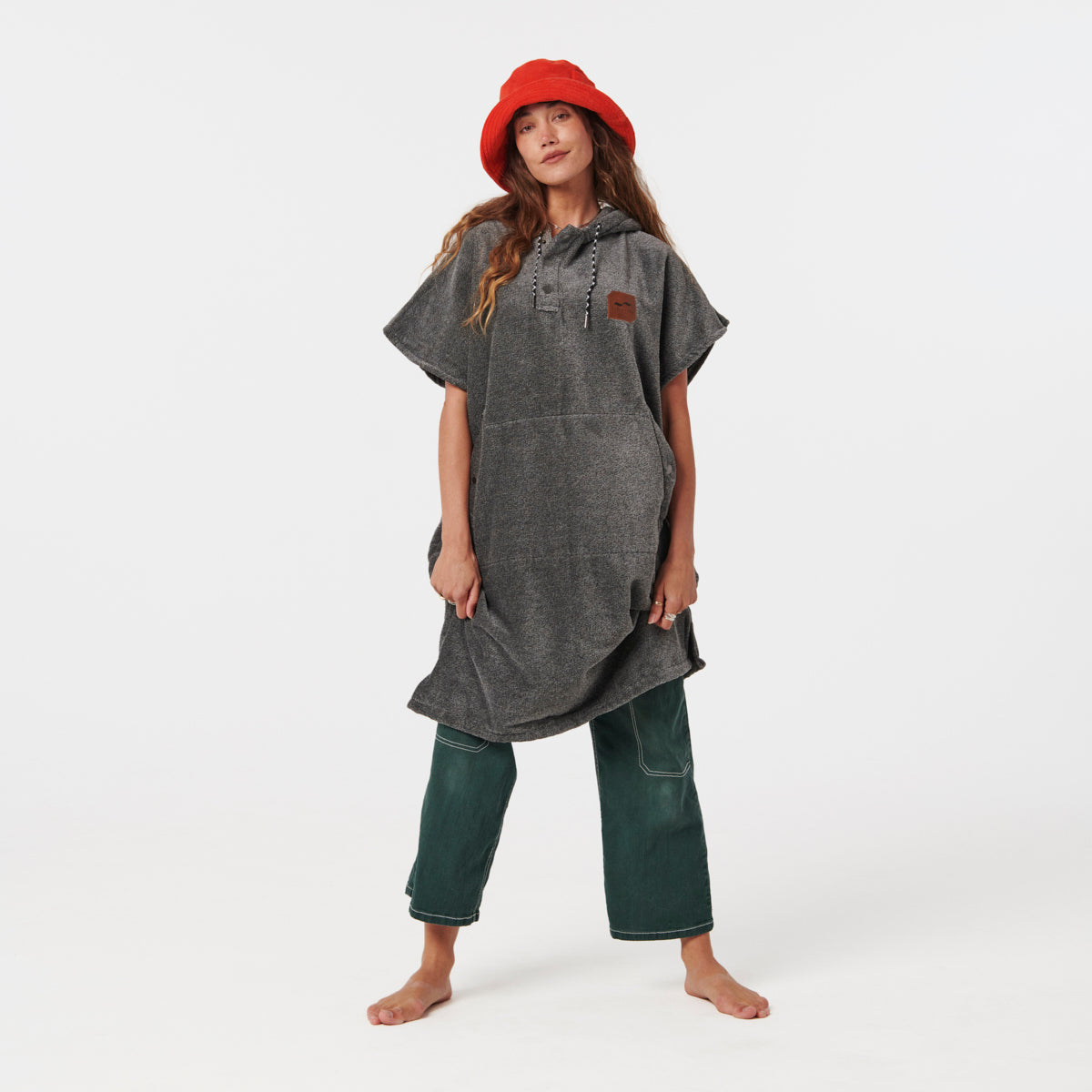 The Digs Changing Poncho in Heather Grey - Slowtide Image 3