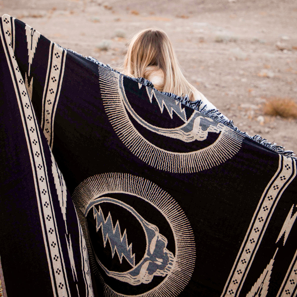 Fillmore Tapestry Blanket - Slowtide