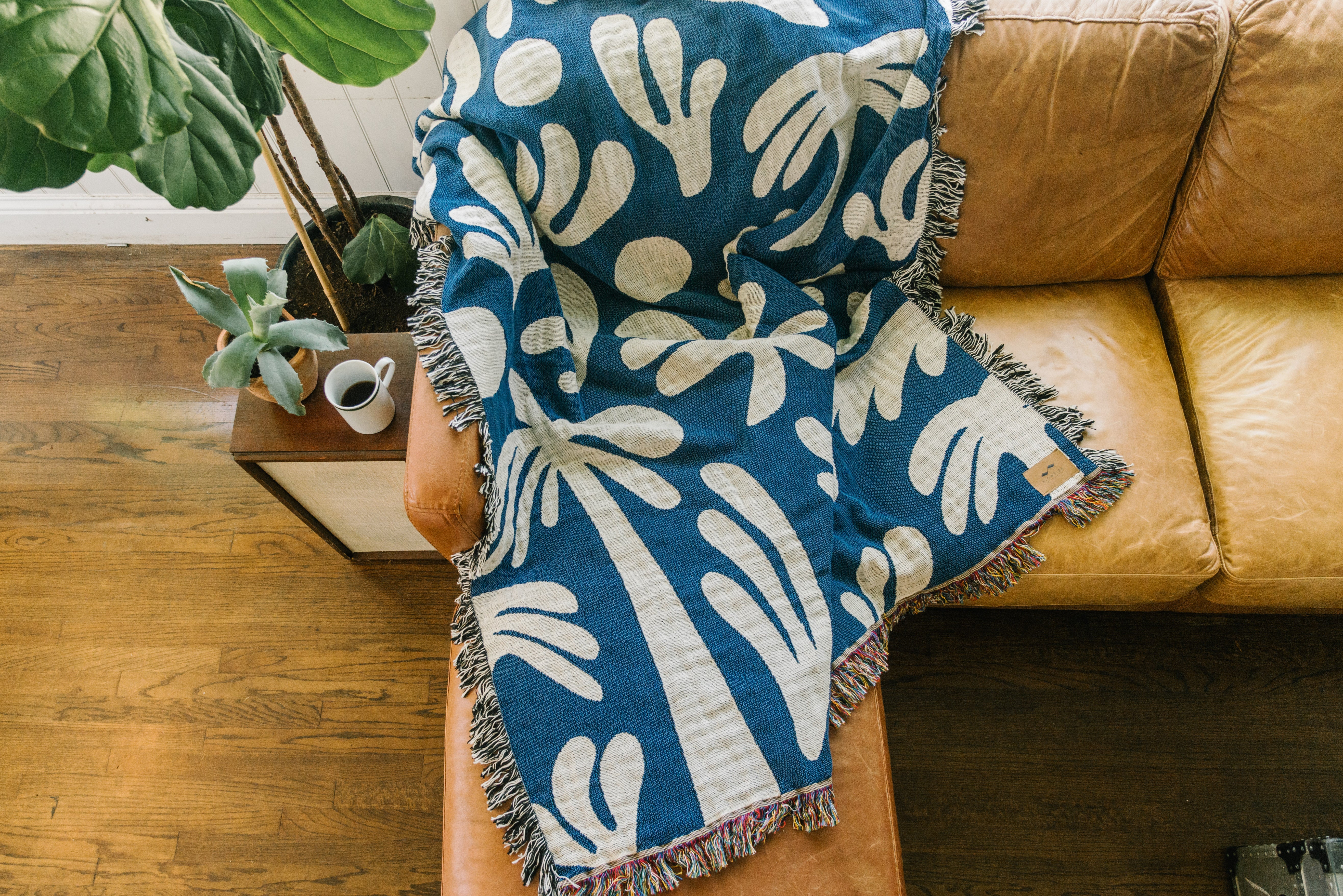 Jacquard Fringed Woven Throw Blanket Mockup Set v.5