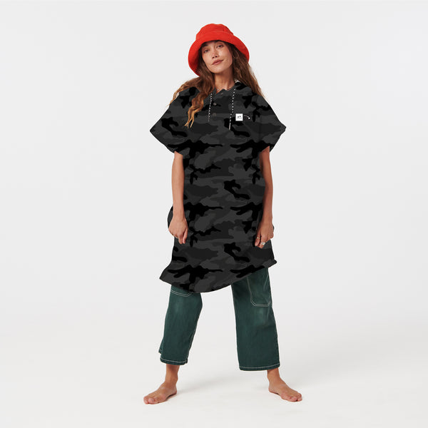 Ala Wai Swim Team Performance Quick-Dry Changing Poncho | Claymore