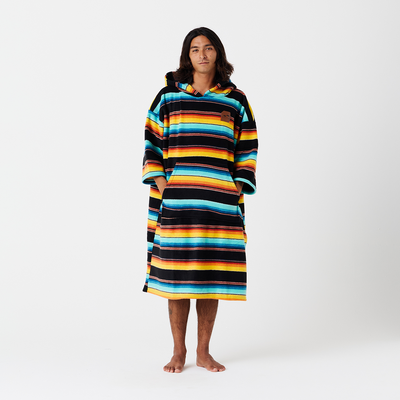 El Cap Chilling Fleece Poncho