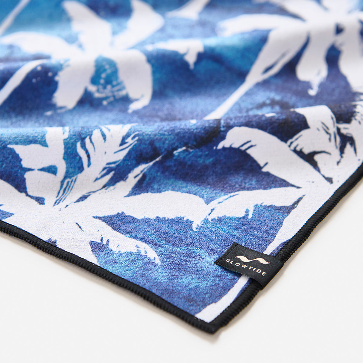 Luca Tie Dye Performance Quick-Dry Travel Towel