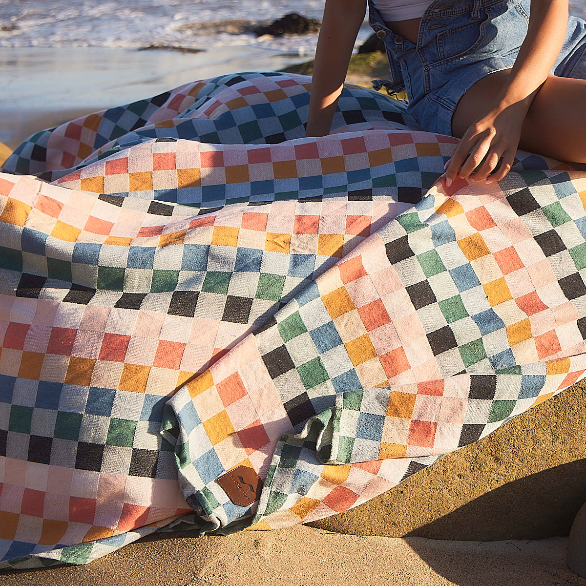 Sundown Oversized Beach Blanket – Slowtide