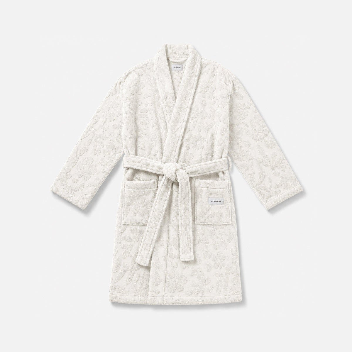 Bathrobe with waist tie and pockets, cozy homewear.