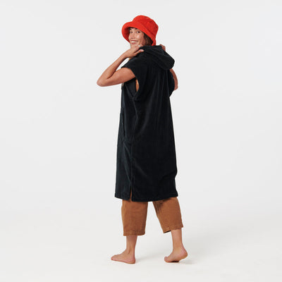 The Digs Changing Poncho in Black - Slowtide Image 7