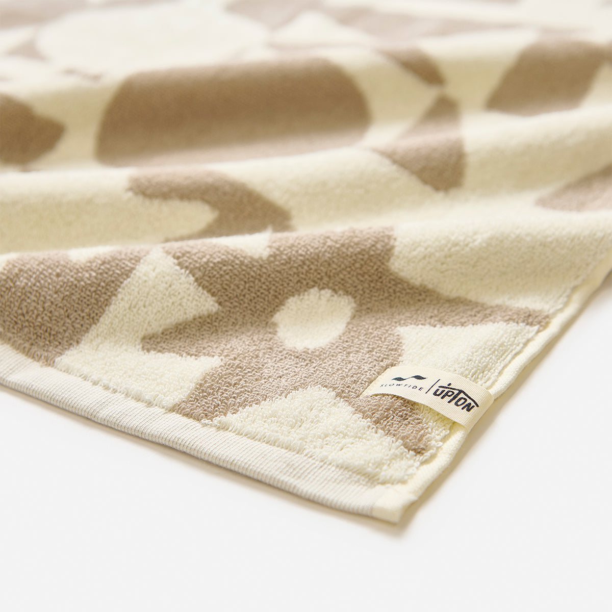 Upton Bath Towel - Cement | Upton x Slowtide