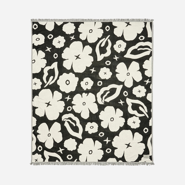 XOXO_DRIFTWAVE_BLANKET_BLACK_F