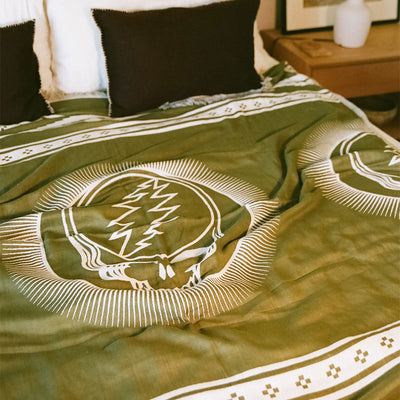 Fillmore Driftweave Beach Blanket - Avocado | Grateful Dead x Slowtide