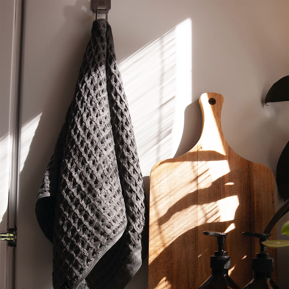 Guild Waffle Hand Towel - Charcoal