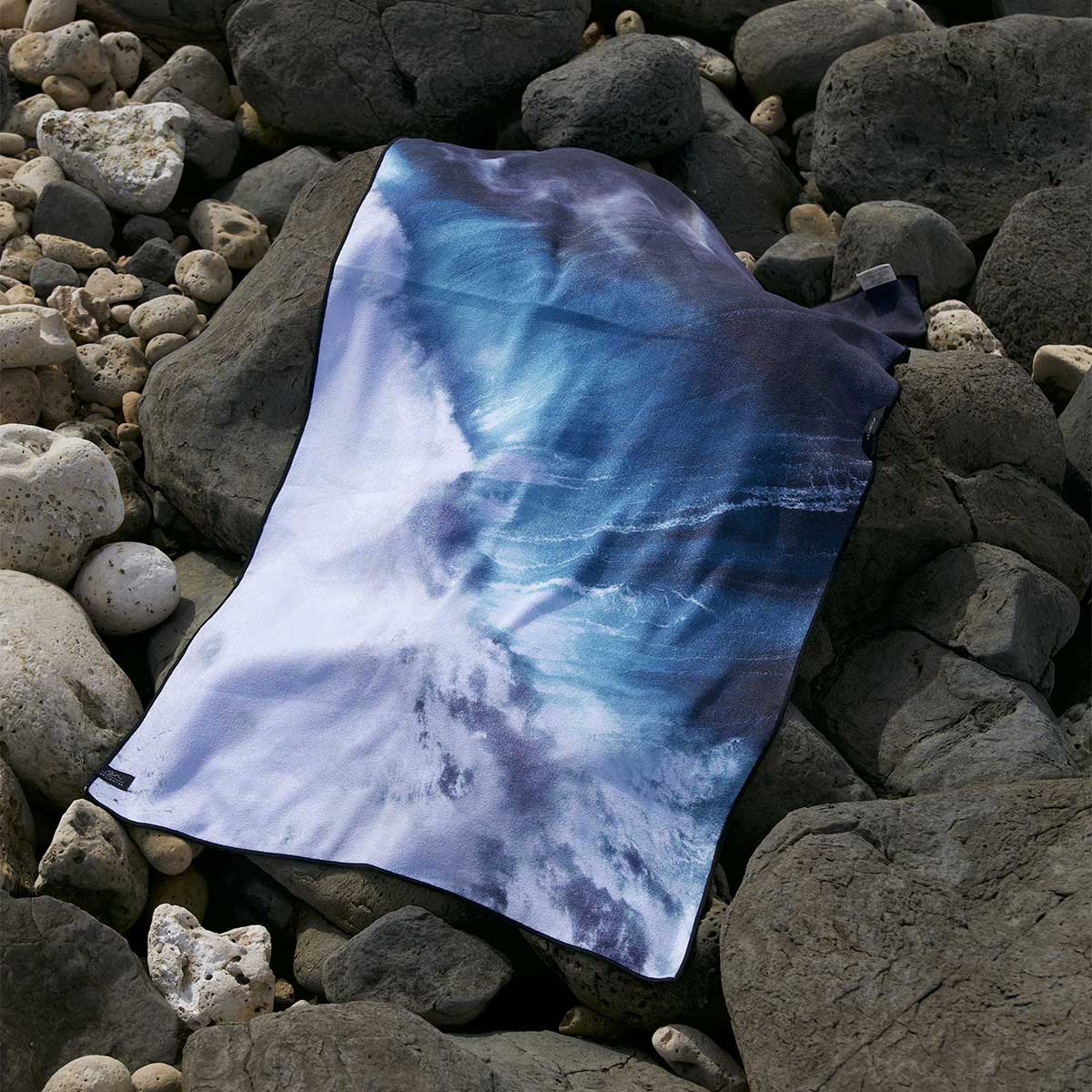 Peahi Performance Quick-Dry Travel Towel