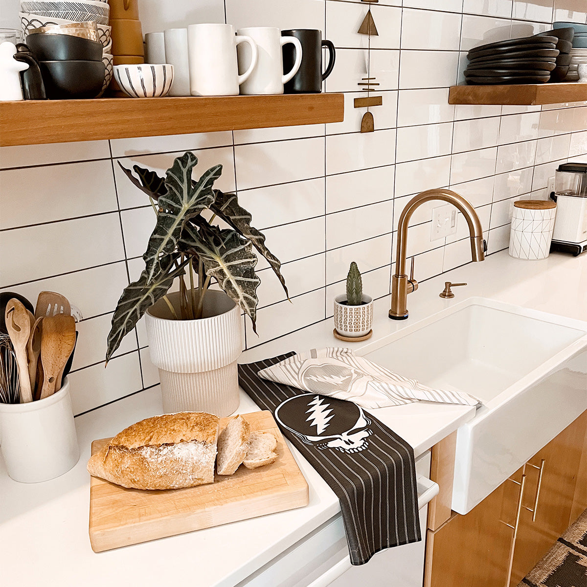 Jammer Quick-Dry Kitchen Towel | Grateful Dead x Slowtide