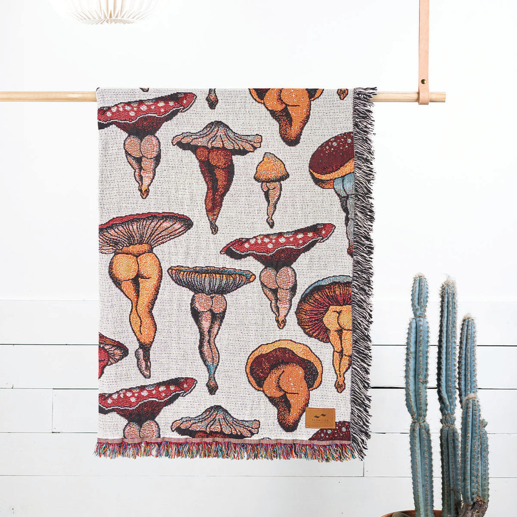 Cecilia Granata Tapestry Blanket - Slowtide