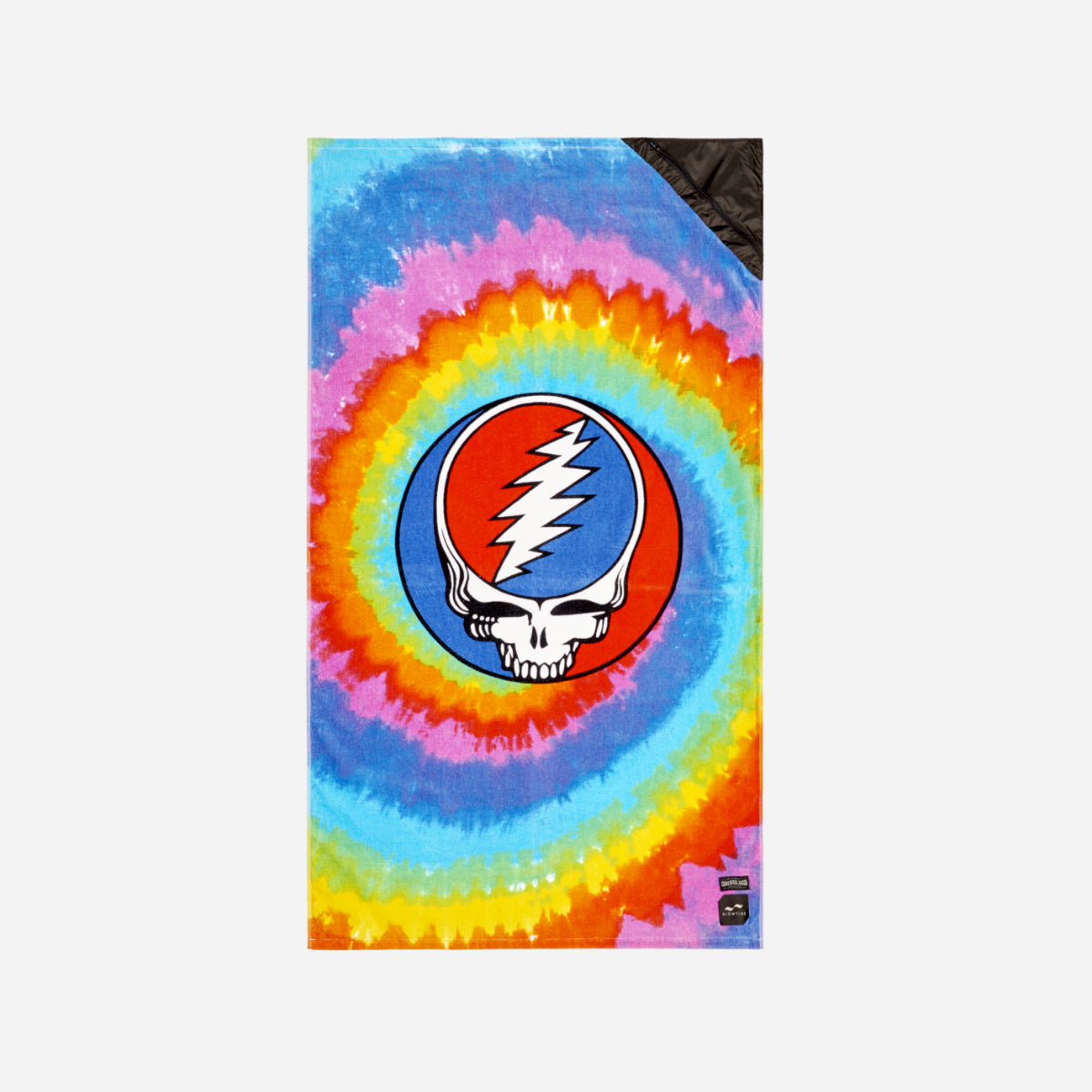 Beach towel, absorbent tie-dye with skull and lightning bolt pattern in center.