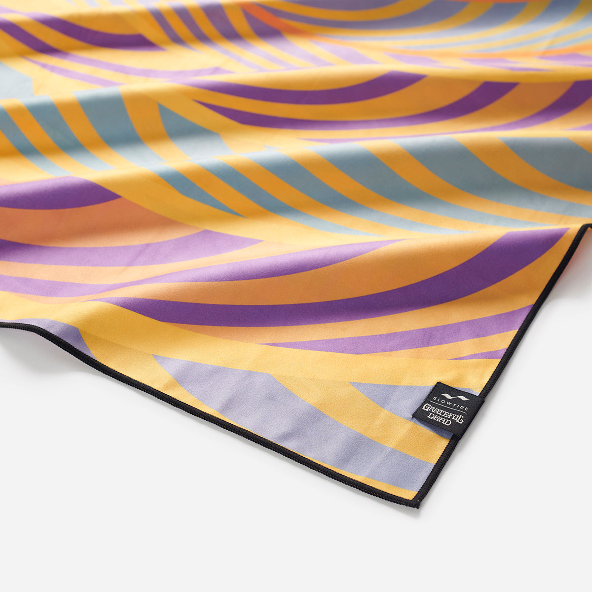 Escher Quick-Dry Yoga Towel – Slowtide Canada