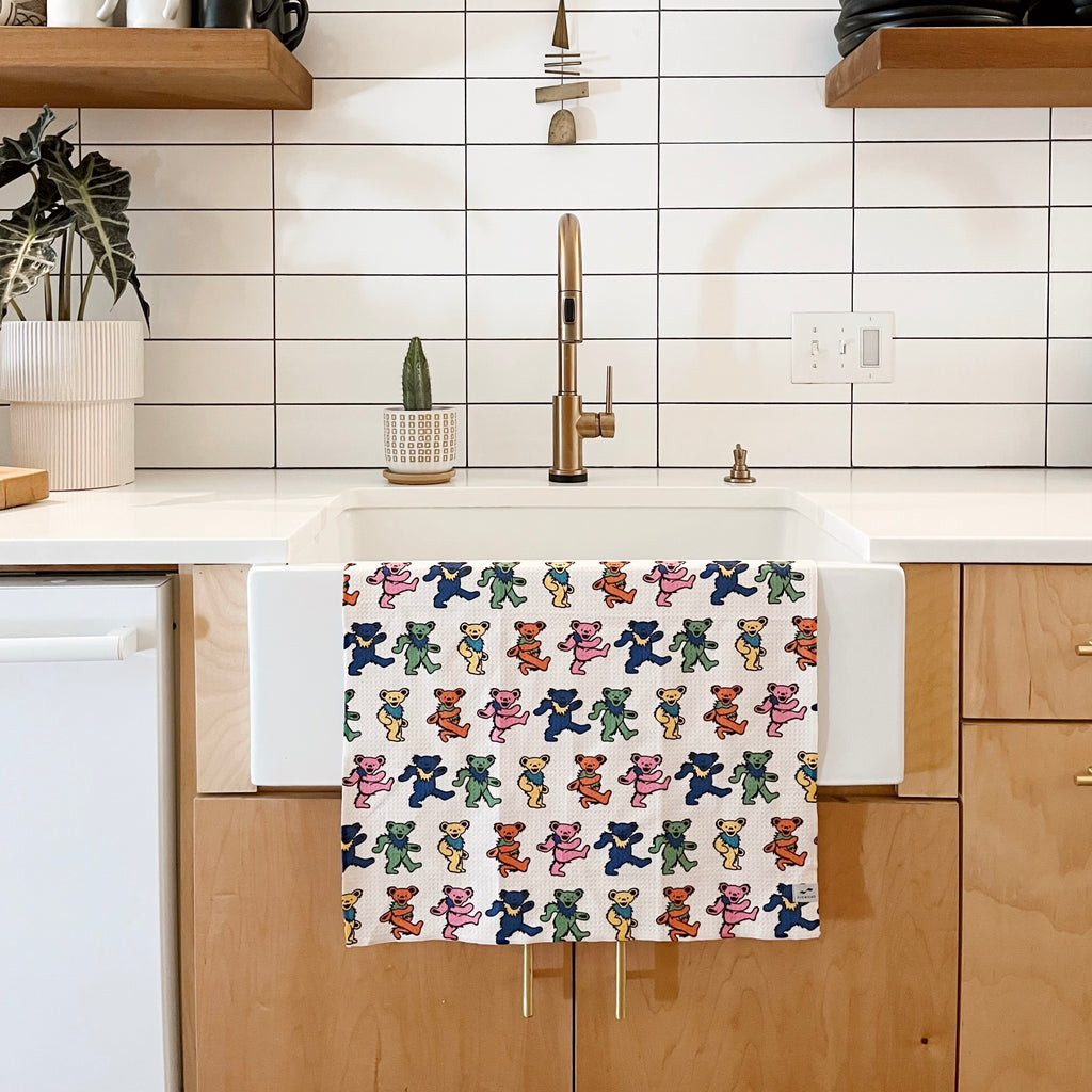 Dancing Bears Quick-Dry Kitchen Towel – Slowtide